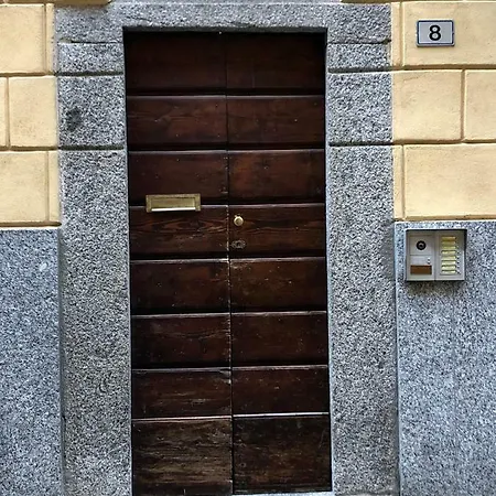 La Via Degli Artisti *