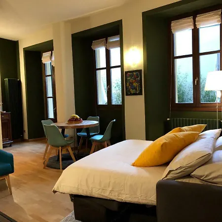 La Via Degli Artisti Apartment
