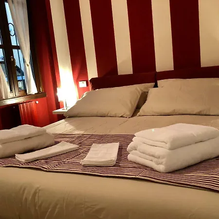 La Via Degli Artisti Apartment