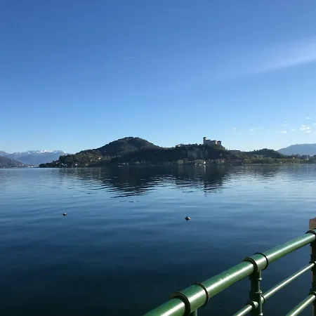 La Via Degli Artisti Apartment Arona